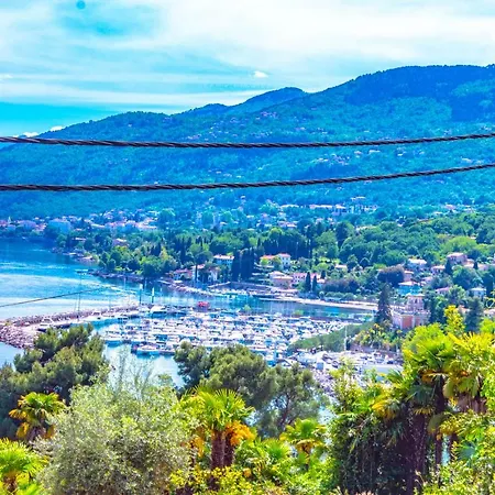 Leon And Leona Апартаменты *