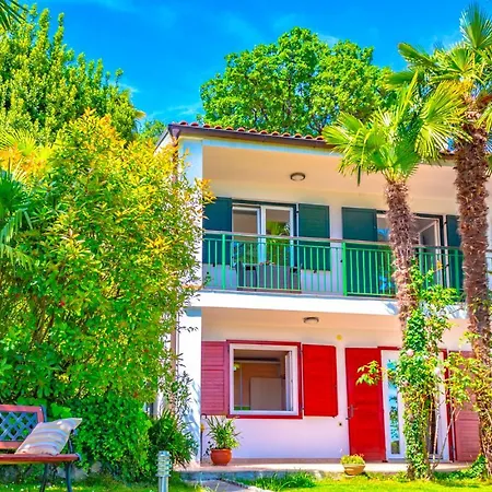 Leon And Leona Опатия