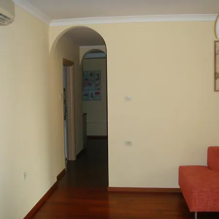 Leon And Leona * オパティヤ