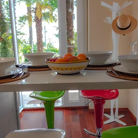 Leon And Leona アパート