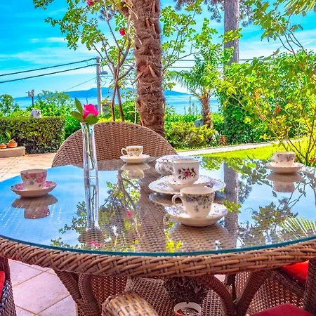 Leon And Leona Abbázia