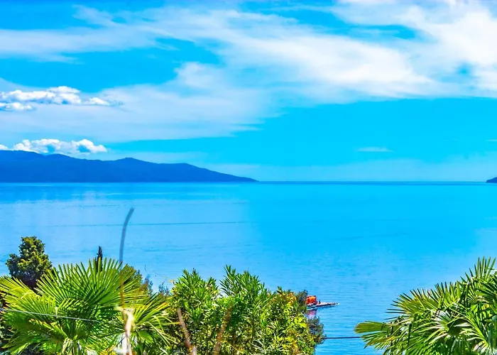 Leon And Leona Apartament *