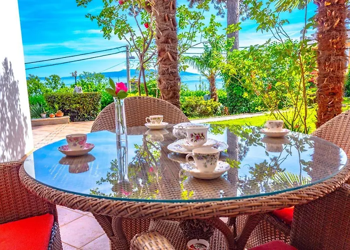 Leon And Leona Abbázia