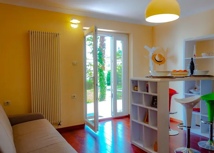 Leon And Leona 奥帕提亚